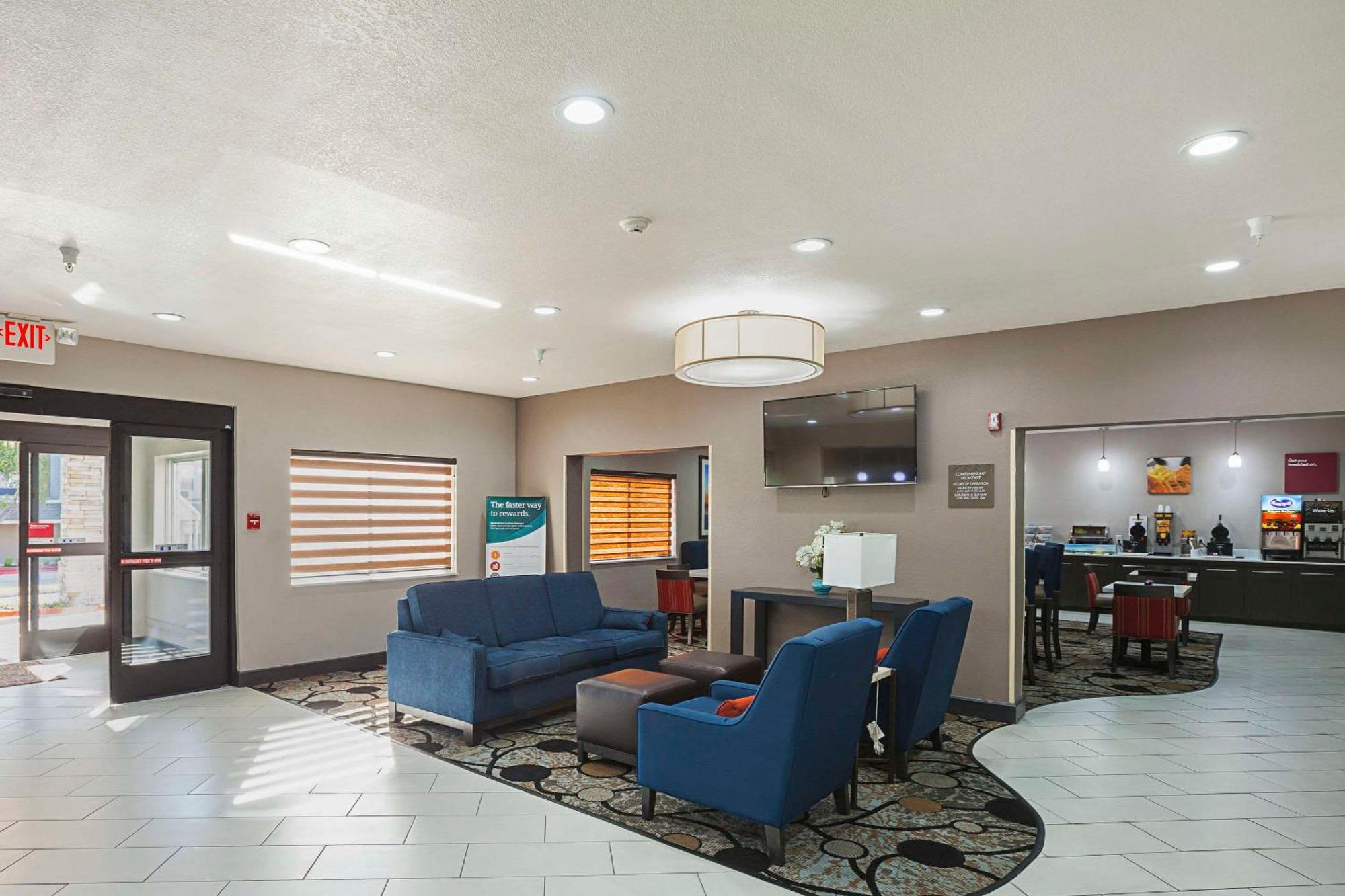 Comfort Suites לואיסוויל מראה חיצוני תמונה